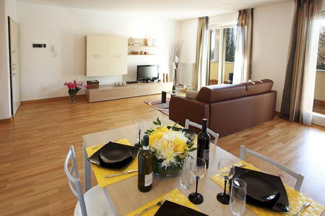 Tremezzo Residence-11 Apartments To Choose From In An Exclusive Residence By Italian Apartments Екстер'єр фото